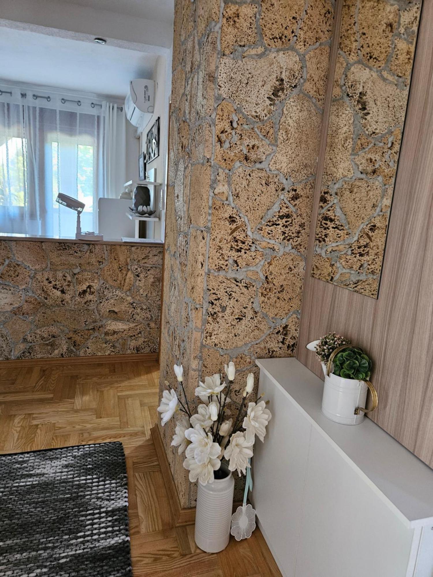 Apartment Majetic Gornji Vaganac Buitenkant foto